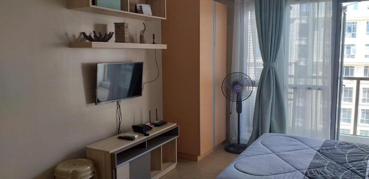 Eighty One Newport Boulevard Manila Eksteriør bilde